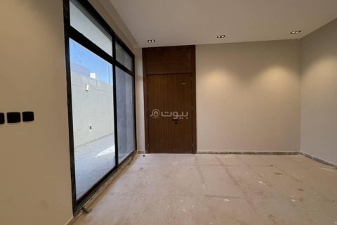 Villa de 4 chambres à Riyadh, Saudi Arabia No. 69162 14