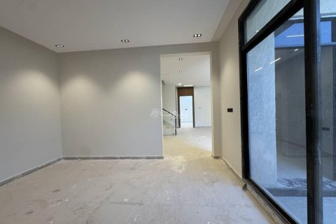 Villa de 4 chambres à Riyadh, Saudi Arabia No. 69162 13