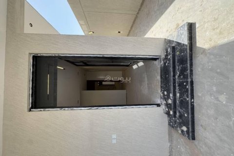 Villa de 4 chambres à Riyadh, Saudi Arabia No. 69162 10