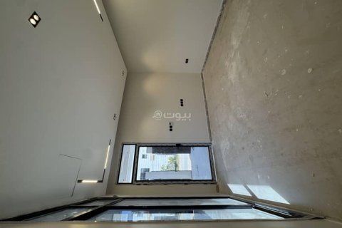 Villa de 4 chambres à Riyadh, Saudi Arabia No. 69162 4