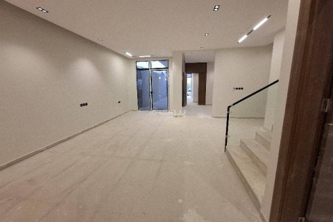 Villa de 4 chambres à Riyadh, Saudi Arabia No. 69156 11