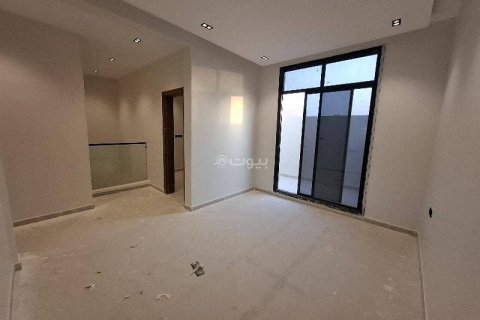 Villa de 4 chambres à Riyadh, Saudi Arabia No. 69156 5