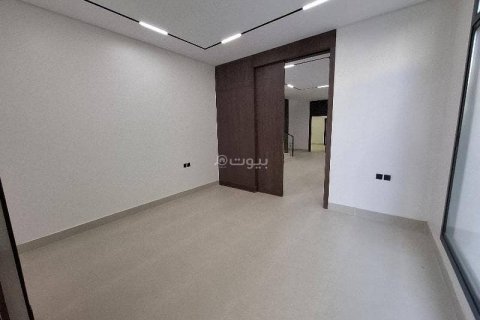Villa de 4 chambres à Riyadh, Saudi Arabia No. 69158 6