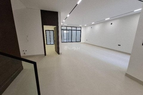 Villa de 4 chambres à Riyadh, Saudi Arabia No. 69158 11