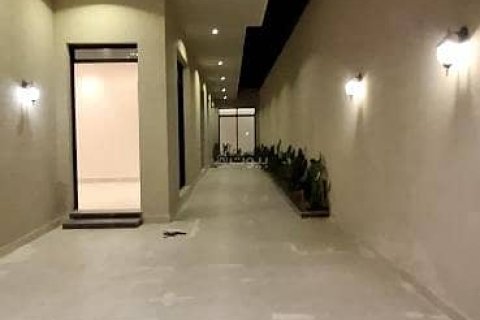 Apartment de 5 dormitorios en Riyadh, Saudi Arabia No. 69159 3