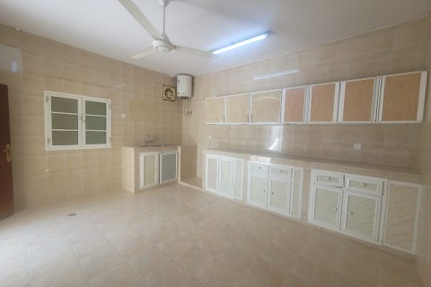 Вилла с 10 спальнями в Маскат, Оман №62743 6
