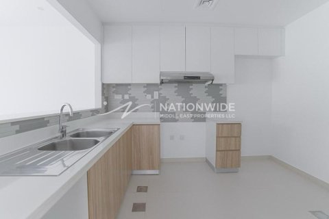 3 bedrooms Villa in Dubai, UAE No. 102986
