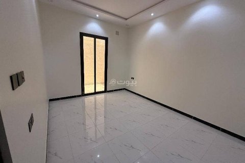 4 bedrooms Apartment in Riyadh, Saudi Arabia No. 67397 13
