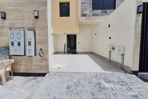 3 bedrooms Apartment in Riyadh, Saudi Arabia No. 67394