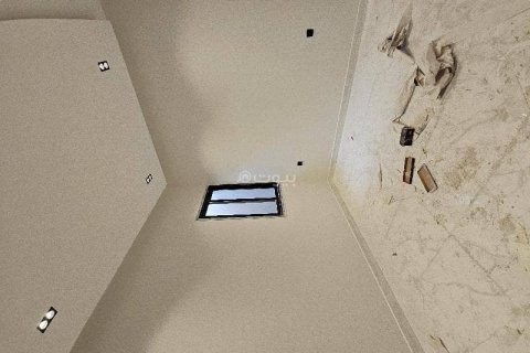 4 bedrooms Apartment in Riyadh, Saudi Arabia No. 61662 9