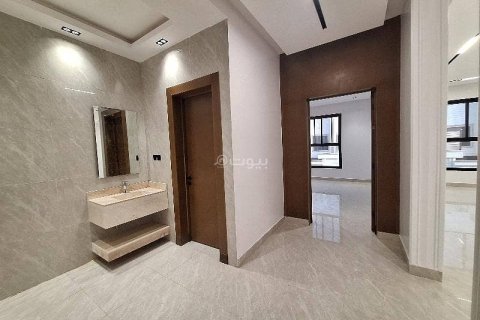 3 bedrooms Apartment in Riyadh, Saudi Arabia No. 61661 10