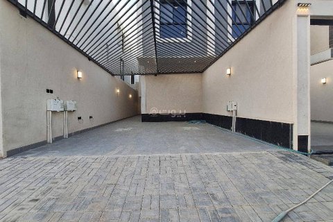 3 bedrooms Apartment in Riyadh, Saudi Arabia No. 61661