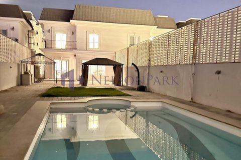4 bedrooms Villa in Lusail, Qatar No. 58242 9