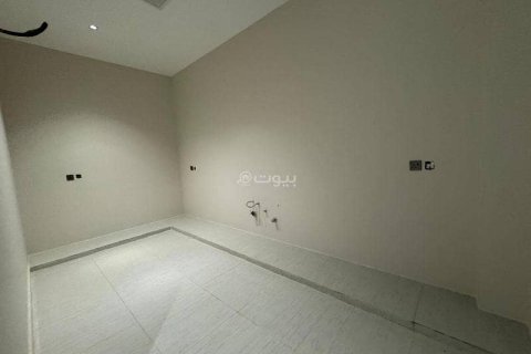 Villa de 3 chambres à Riyadh, Saudi Arabia No. 99622 9