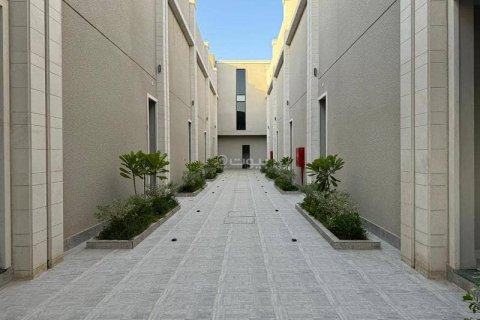 3 bedrooms Villa in Riyadh, Saudi Arabia No. 99622