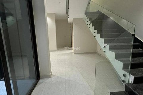 Villa de 3 chambres à Riyadh, Saudi Arabia No. 99622 13