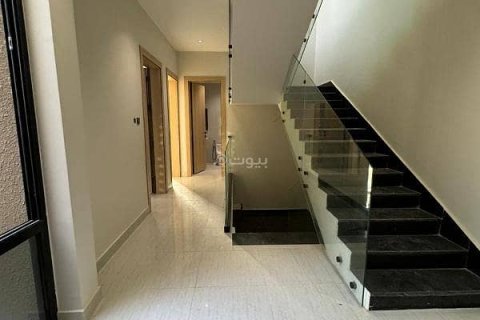 Villa de 3 chambres à Riyadh, Saudi Arabia No. 99622 17