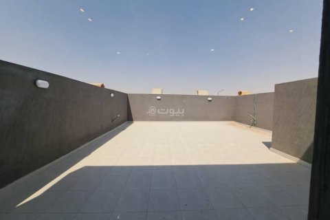 4 bedrooms Apartment in Riyadh, Saudi Arabia No. 99619