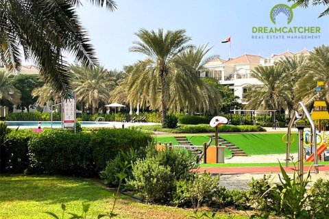 6 bedrooms Villa in Al Hamra Village, UAE No. 75582