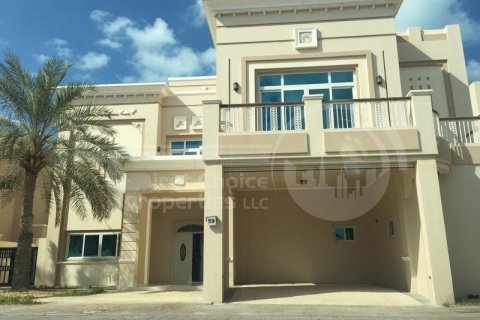 4 bedrooms Villa in Corniche Road, UAE No. 13275