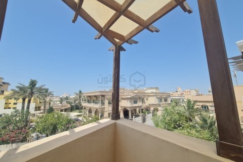 10 غرفة نوم  فيلا في المحرق, Bahrain رقم 62702 3