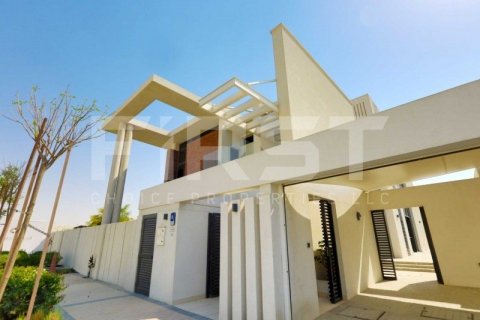 4 bedrooms Villa on the Yas Island, UAE No. 12775