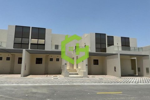 Townhouse de 4 dormitorios en District 11, UAE No. 22597 26