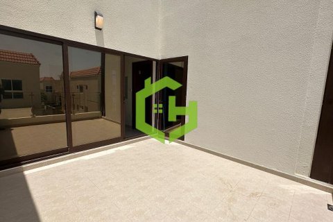 Townhouse de 4 dormitorios en District 11, UAE No. 22597 22