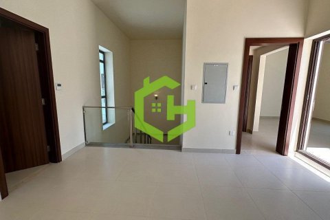 Townhouse de 4 chambres à District 11, UAE No. 22601 3