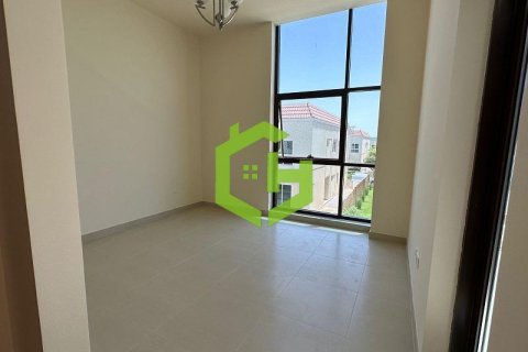 Townhouse de 4 chambres à District 11, UAE No. 22601 15
