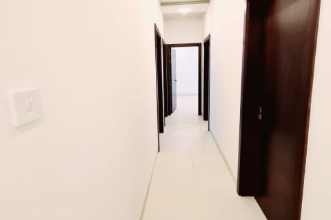 3 bedrooms Apartment in Al Hidd, Bahrain No. 59712 6