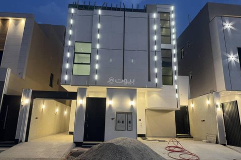 3 bedrooms Apartment in Riyadh, Saudi Arabia No. 62622