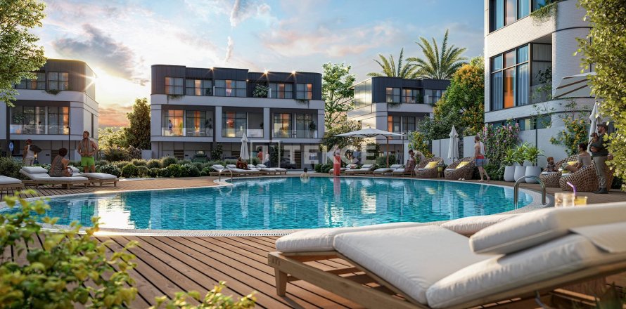 4 bedrooms Townhouse in Dubai Land, UAE No. 15379
