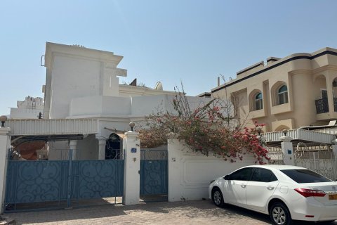 Вилла с 2 спальнями в Al Khuwair, Оман №105031