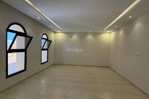 6 bedrooms Villa in Khobar, Saudi Arabia No. 60004 9
