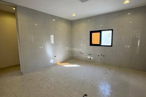 6 bedrooms Villa in Khobar, Saudi Arabia No. 60004 5