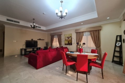 3 bedrooms Villa in Muharraq, Bahrain No. 59291 6