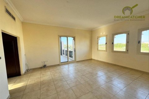 Вилла с 4 спальнями в Al Hamra Village, ОАЭ №34234 17