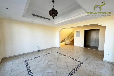 Вилла с 4 спальнями в Al Hamra Village, ОАЭ №34234 14
