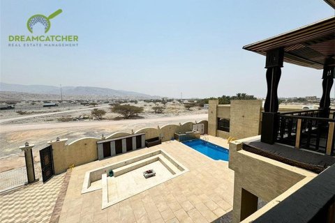 4 bedrooms Villa in Shamal Julphar, UAE No. 34236