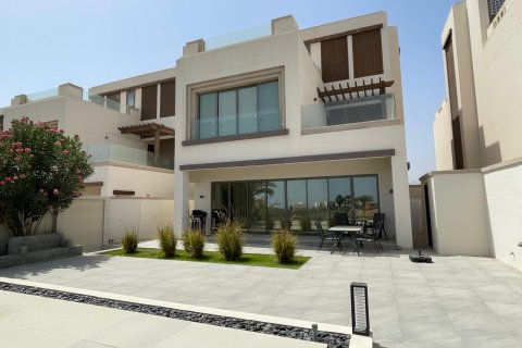 4 bedrooms Villa in Muscat, Oman No. 68505