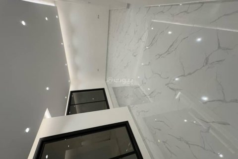 Villa de 5 chambres à Riyadh, Saudi Arabia No. 99596 11