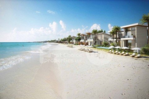 4 bedrooms Villa in Abu Dhabi, UAE No. 12070 12