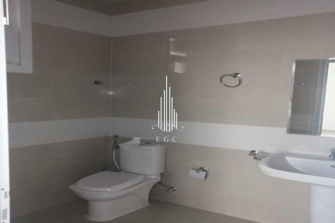 Villa de 4 chambres à Mohamed Bin Zayed City, UAE No. 34706 18