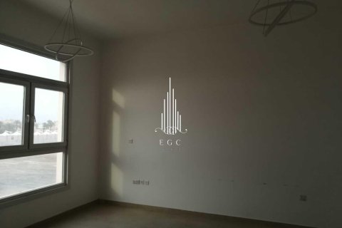 Villa de 4 chambres à Mohamed Bin Zayed City, UAE No. 34706 14