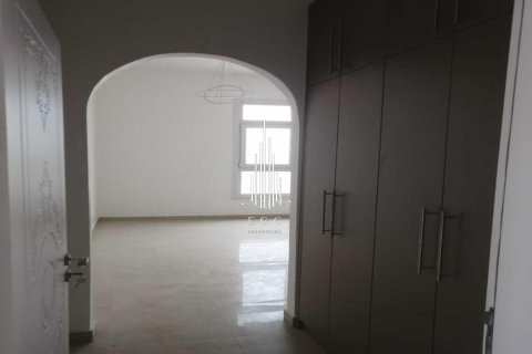 Villa de 4 chambres à Mohamed Bin Zayed City, UAE No. 34706 7