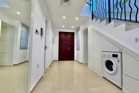 2 غرف نوم تاون هاوس في Al Hamra Village, الإمارات العربية المتحدة رقم 75690 16