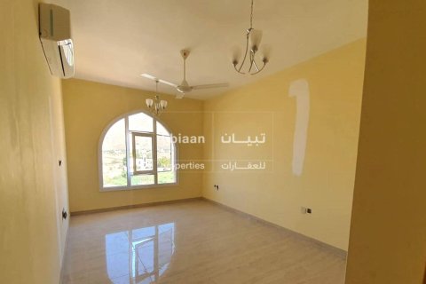 Apartment de 3 dormitorios en Bawshar, Oman No. 54023 3