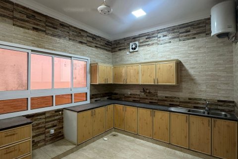 Вилла с 4 спальнями в Эс Сиб, Оман №62662 8