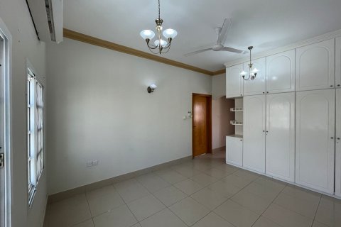 Вилла с 4 спальнями в Маскат, Оман №62665 8